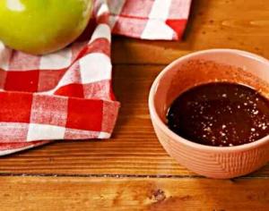 Запеченные яблоки с медом в духовке: лучшие рецепты