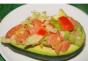 Machen Sie einen Salat mit Fisch und Brokkoli